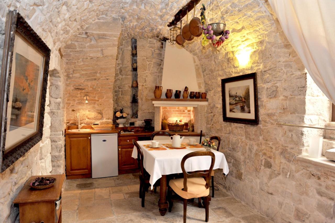 Corte Sagarriga Visconti Giovinazzo Buitenkant foto