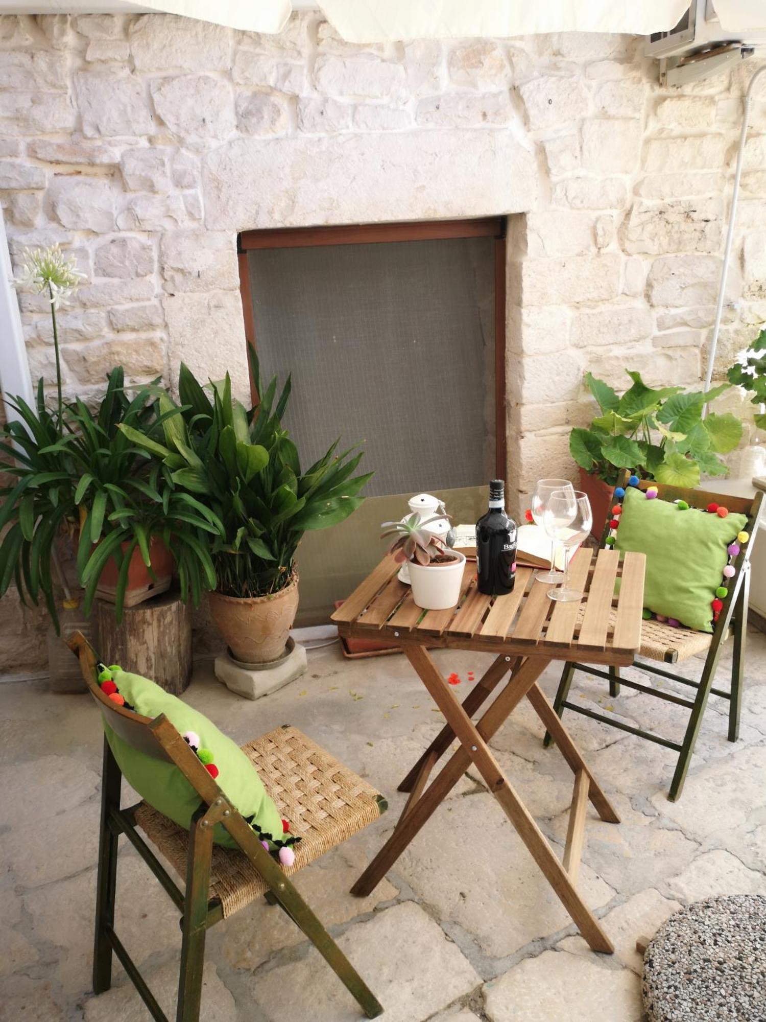 Corte Sagarriga Visconti Giovinazzo Buitenkant foto